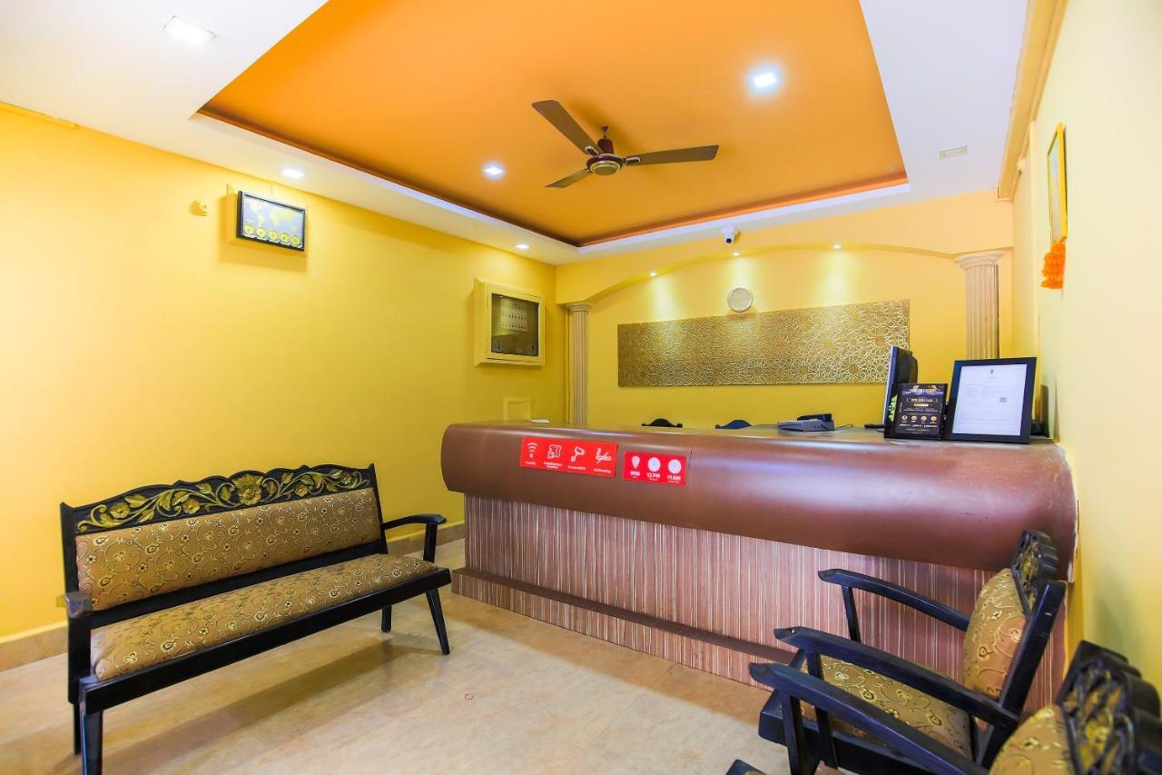 Oyo 18794 Hotel Colva Plaza Exterior photo