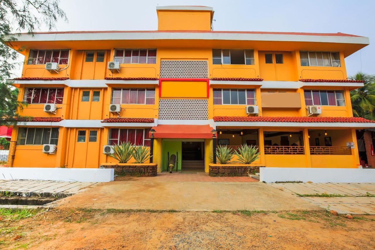 Oyo 18794 Hotel Colva Plaza Exterior photo