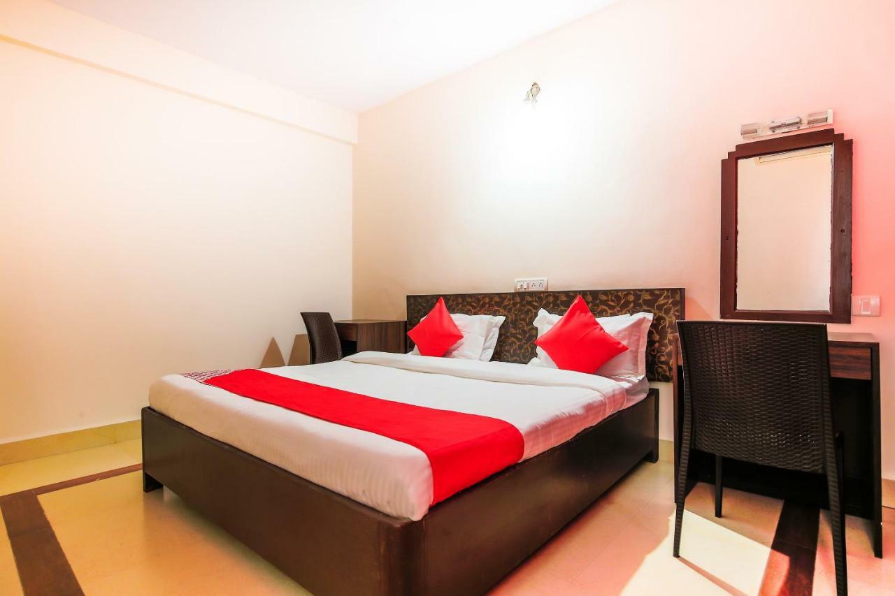 Oyo 18794 Hotel Colva Plaza Exterior photo